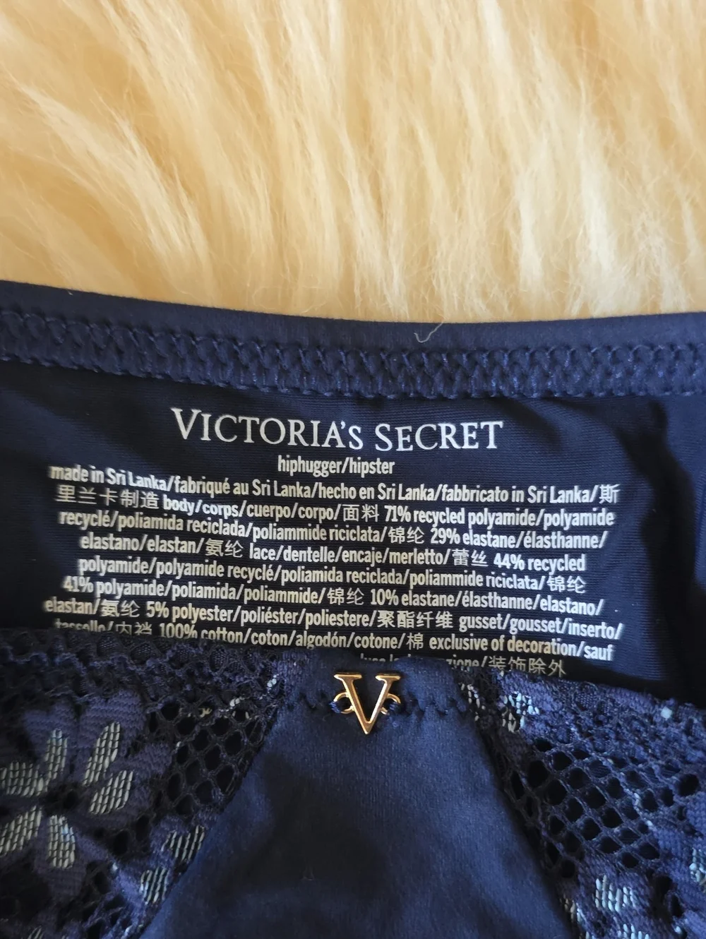 Victoria's Secret Love Cloud Matching Bra Panty Set 34B M Ensign Plunge NWT